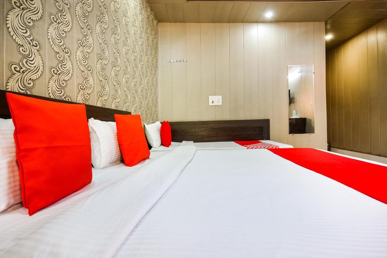 Oyo 46152 Hotel Neelam Karnal Exterior photo